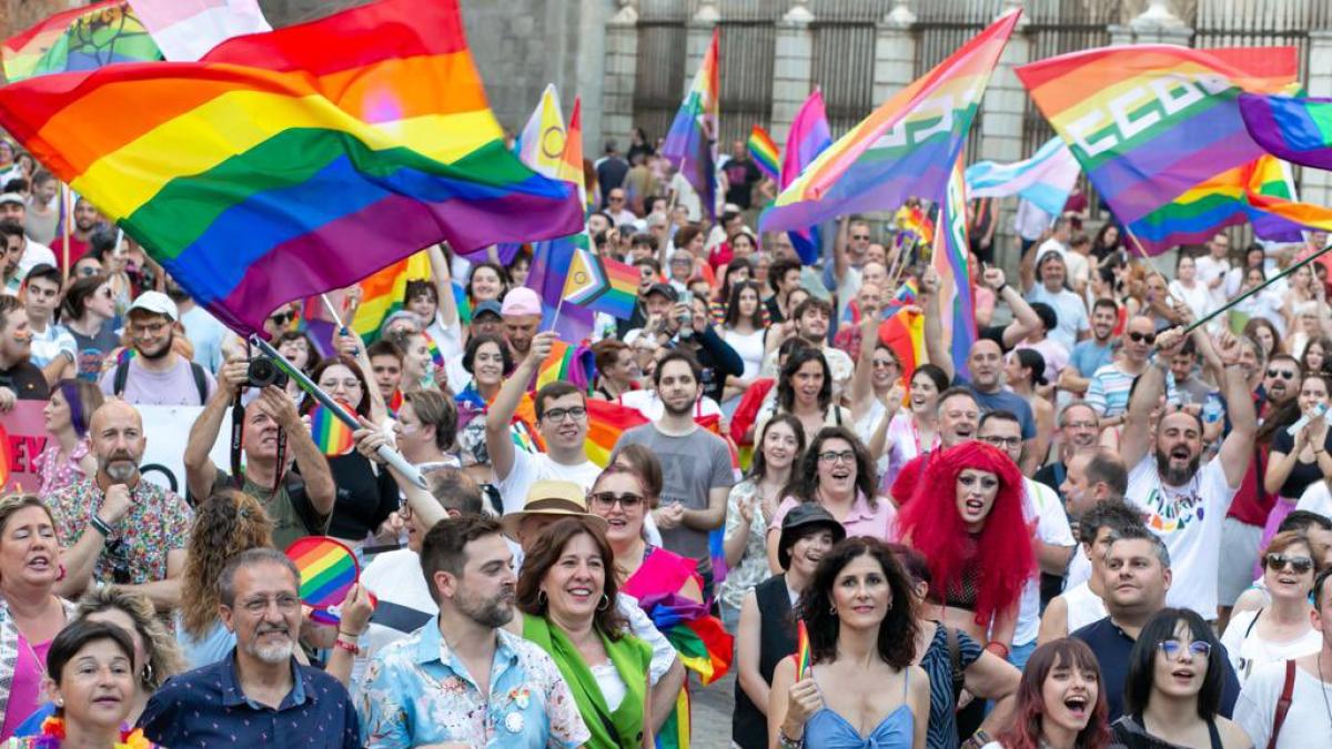 Castilla La Mancha Celebra El D A Del Orgullo Lgtbiq Colgando