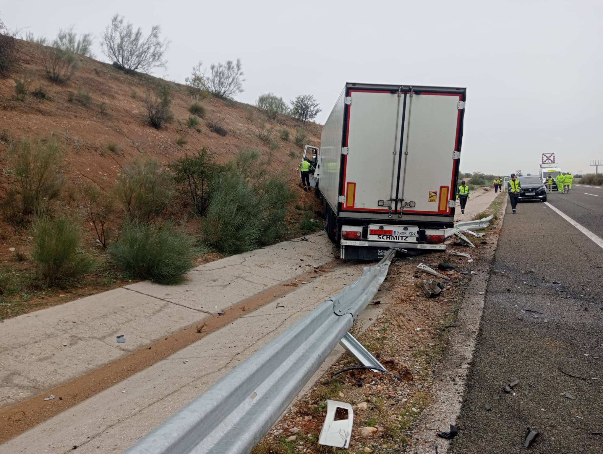 Un Camionero Que Condujo En Sentido Contrario Por La R 2 Provoca Un