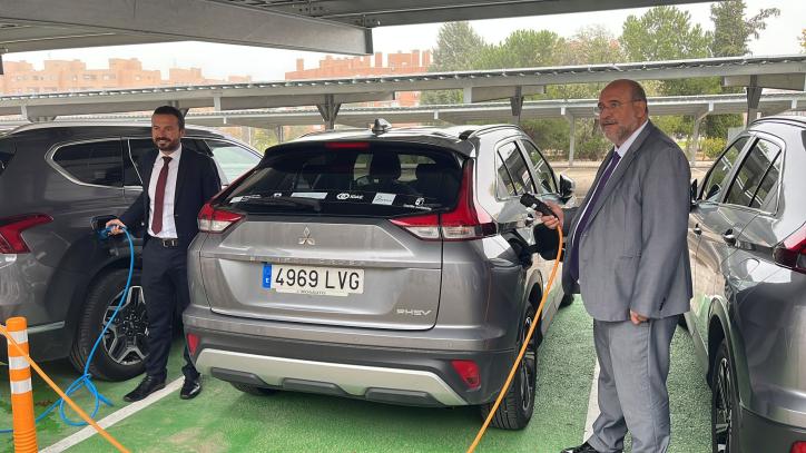 Inauguración del parking fotovoltaico en la Consejería de Desarrollo Sostenible