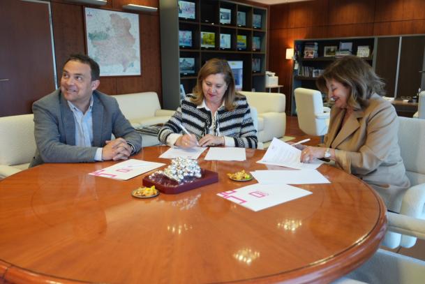 Firma del convenio de colaboración entre Castilla-La Mancha Media y el Patronato de la Semana de Música Religiosa