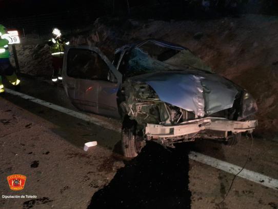 Accidente de tráfico en Menasalbas, Toledo, tras la salida de un vehículo de la vía.