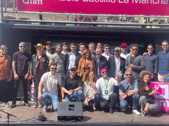 Los participantes del programa especial de "Solo con música" dedicado a la Radio de los Festivales de Radio Castilla-La Mancha.