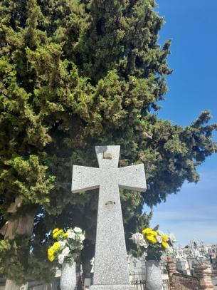Robo de crucifijos en el cementerio de Cebolla (Toledo)