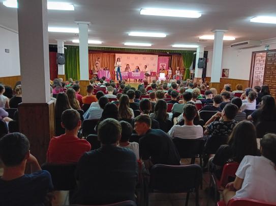 El Centro Cultural de Oropesa durante la grabación del programa "Solidarios".