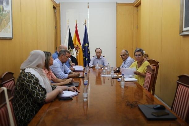 Reunión extraordinaria mantenida entre miembros del Ejecutivo.
GOBIERNO DE CEUTA
15/8/2024