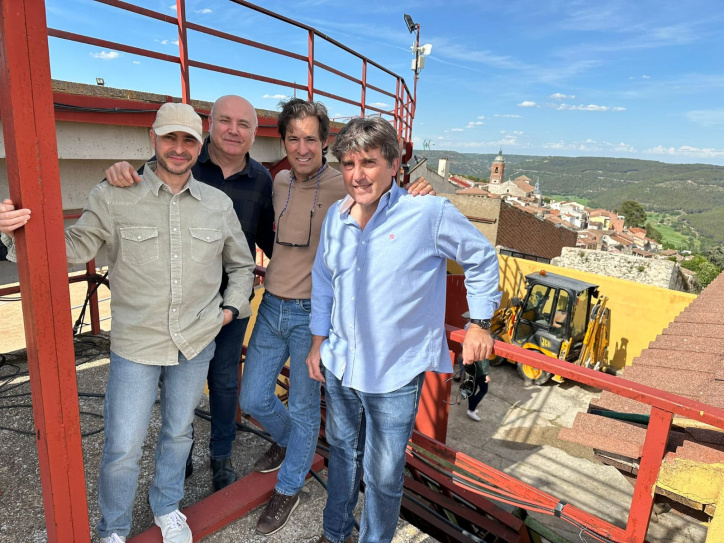 De izquierda a derecha, el periodista Óscar Aranda, el realizador José García Patón, el matador de toros César Jiménez y el periodista, director y conductor de “Tiempo de Toros” José Miguel Martín de Blas