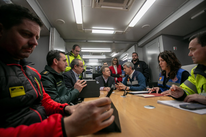 El presidente de Castilla-La Mancha, Emiliano García-Page, asiste a la reunión del Centro de Coordinación Operativa (CECOP) .