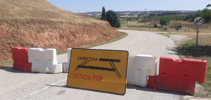 La carretera CU-2123 a la altura del municipio conquense de La Ventosa ha quedado cortada por inundaciones en la calzada a causa de las tormentas que se produjeron este sábado.