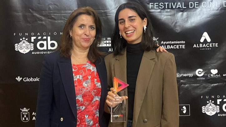 Belén Lario e Irene Roig