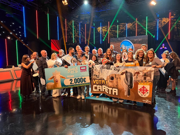 La familia y ganadería de Luis Alcaide celebra la victoria de Careta en el concurso de 'Bonica del Tó'