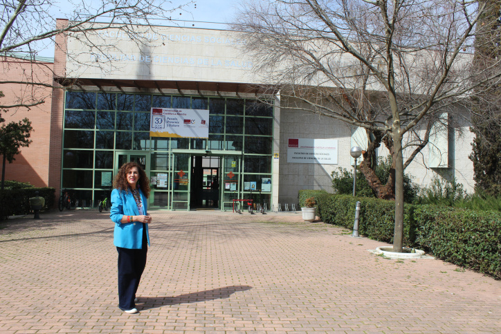 Ha sido ponente en  numerosos eventos formativos  de ámbito internacional, nacional y regional relacionados con la intervención y erradicación de la violencia de género en parejas jóvenes, así como con la promoción y aprendizaje del  empoderamiento y liderazgo personal.