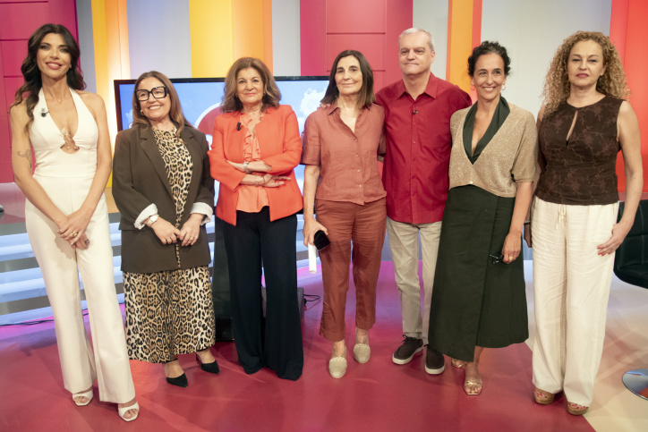 Foto de familia de CMM y En Compañía
