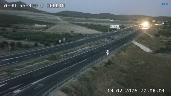 A-30 a su paso por Hellín (Albacete) en la noche del 19 de julio