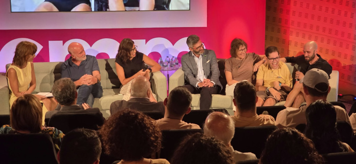Un momento de la mesa redonda en el preestreno de 'Camino a la inclusión'
