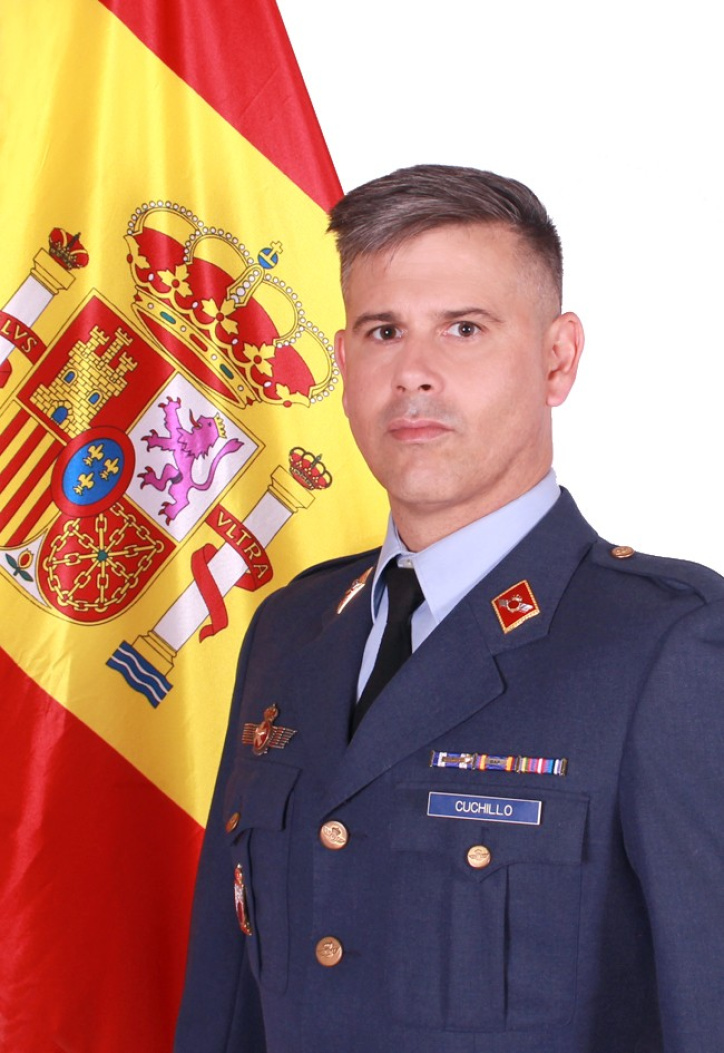 el sargento primero d. Mario 
García Cuchillo, destinado en la Escuadrilla de Revisiones y Reparaciones del
Escuadrón de Mantenimiento del Ala 14.