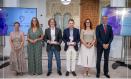 Román Escudero y Julián Cano tras recoger el Premio Luisa Alberca Lorente por la Igualdad de Género por sus trabajos emitidos en Castilla-La Mancha Media.