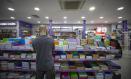 Cuadernos y demás material escolar, en la papelería Folder Hermosilla, a 24 de agosto de 2024, en Madrid (España). Las familias gastarán 491,9€ por niño en 'la vuelta al cole' de este 2024, según un estudio realizado por idealo.es. Los libros de texto, con un coste medio de 341,99 euros, se llevarán la mayor parte del presupuesto.
24 AGOSTO 2024;MADRID;FAMILIAS ESPAÑOLAS;CURSO ESCOLAR 2024
Jesús Hellín / Europa Press
24/8/2024