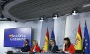 MADRID, 17/09/2024.- El ministro de Cultura, Ernest Urasun (izda.-dcha.), la ministra de Educación, Formación Profesional y Deportes, Pilar Alegría, el ministro de la Presidencia, Justicia y Relaciones con las Cortes, Félix Bolaños, y la ministra de Inclusión, Seguridad Social y Migraciones, Elma Saiz, durante la rueda de prensa posterior al Consejo de Ministros, este martes en Madrid. EFE/ Javier Lizón