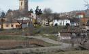 Vista de la entrada al pueblo de Utande, en Guadalajara, uno de los treinta de municipios de Castilla-La Mancha que han logrado esquivar la covid-19 en casi dos años de pandemia que están a punto de cumplirse, de manera que no han registrado ningún positi