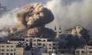 -FOTODELDÍA- GAZA, 20/10/2023.- El humo se eleva sobre el barrio de Tal Al-Hawa en Gaza este viernes tras el ataque aéreo que ha recibido por los israelís. Más de 3700 palestinos y 1400 israelís han sido asesinados desde el pasado siete de octubre. EFE/ Mohammed Saber