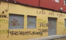 La sede del PSOE en Cuenca amanece repleta de pintadas insultantes.