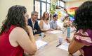 La consejera de Igualdad de Castilla-La Mancha, Sara Simón, durante una visita al Servicio de Atención Integral (SAI) LGTBI en su sede de Toledo.
DAVID ESTEBAN
(Foto de ARCHIVO)
23/8/2023