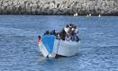 Varios migrantes llegan al puerto de La Restinga, a 4 de febrero de 2024, en El Hierro, Santa Cruz de Tenerife, Tenerife, Canarias (España). Salvamento Marítimo ha interceptado hoy domingo seis embarcaciones en las que viajaban 357 personas cuando iban navegando hacia las islas de Gran Canaria y El Hierro, si bien una de ellas se encontraba a la deriva, mientras que una séptima ha llegado por sus propios medios a Fuerteventura con 53 personas. Sumadas a las diez barcazas que se registraron ayer sábado, son un total de 1.035 las personas migrantes llegadas a las islas este fin de semana.
04 FEBRERO 2024;MIGRANTES;CAYUCOS;PATERAS;INMIGRACIÓN;BARCAZAS;CANARIAS;
Europa Press Canarias / Europa Press
(Foto de ARCHIVO)
04/2/2024