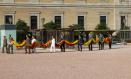 MADRID, 19/06/2024.- Acto de izado de bandera por el décimo aniversario del reinado de Felipe VI este miércoles en los Jardines del Descubrimiento de la plaza de Colón de Madrid. EFE/ Zipi