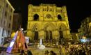 El teatro musical Alicia en el ‘Destino de las Maravillas’ en la Plaza Mayor de Cuenca