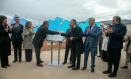 El presidente de Castilla-La Mancha, Emiliano García-Page, en la inauguración de la primera planta piloto Bluesolar 1 en Puertollano.

REMITIDA / HANDOUT por A.PEREZ HERRERA
Fotografía remitida a medios de comunicación exclusivamente para ilustrar la noticia a la que hace referencia la imagen, y citando la procedencia de la imagen en la firma
13/11/2024