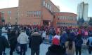 Concentración en el colegio Rosa Parks de Toledo