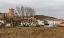El turismo rural es una de las actividades económicas emergentes en Jirueque. La belleza natural del entorno, su patrimonio histórico y la tranquilidad del medio rural atraen a visitantes