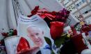 ROME (Italy), 23/02/2025.- Fotos del papa Francisco frente al hospital Gemelli de Roma donde permanece ingresado