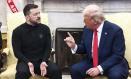 -FOTODELDÍA- WASHINGTON, 28/02/2025.- El presidente estadounidense Donald Trump (d) conversa con e presidente ucraniano Volodymyr Zelensky (i) durante la reunión que han mantenido en la Casa Blanca en Washington, DC, EE.UU., 28 de febrero de 2025. EFE/JIM LO SCALZO / POOL