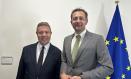 El presidente de Castilla-La Mancha, Emiliano García-Page,  con el comisario europeo de Agricultura, Cristophe Hansen.

REMITIDA / HANDOUT por JCCM
Fotografía remitida a medios de comunicación exclusivamente para ilustrar la noticia a la que hace referencia la imagen, y citando la procedencia de la imagen en la firma
14/5/2025