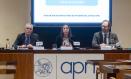 El portavoz de IHE, José María Peláez, la presidenta de IHE, Ana de la Herrán, y el secretario de IHE, Antonio Morales, durante un encuentro con los medios de comunicación organizado por la Asociación de Inspectores de Hacienda del Estado (IHE), en la Asociación de la Prensa de Madrid, a 16 de julio de 2025, en Madrid (España). La Asociación de Inspectores de Hacienda del Estado (IHE) celebra un encuentro con los medios de comunicación para valorar y analizar en profundidad los nuevos pasos hacia la independencia fiscal de Cataluña dados a conocer recientemente entre el Gobierno y la Generalitat.

Alberto Ortega / Europa Press
16/7/2025
