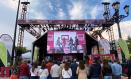 La carpa de Castilla-La Mancha Media en la Feria de Albacete se convierte en un punto de encuentro para los visitantes.