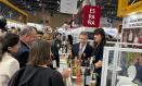 El presidente de Castilla-La Mancha en Corea del Sur.