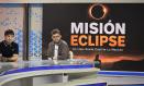 Juan Antonio Lorente, director del pódcast, y Sergio Checa, intérprete de El Sol, en el informativo 'CLM Despierta'
