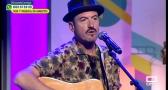 Alex O'Dogherty nos deleita con 'Vuela mi voz'