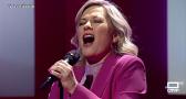 Sara Rioja nos sorprende cantando en directo 'Sin ton ni son'