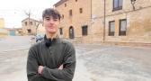 Miguel de Tortuera (Guadalajara), un joven ganadero y agricultor enamorado de su pueblo