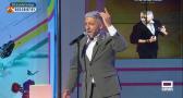Sergio Pérez canta 'Mi niña Lola'