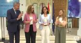 Mercè Ros recibe el premio periodístico Luisa Alberca Lorente