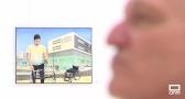Un trabajador del Hospital de Parapléjicos expone los retratos de algunos de sus compañeros