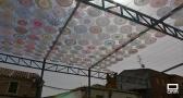 Toldos de ganchillo para combatir el calor en Cazalegas