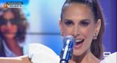 Nuria Fergó canta 'Voy a ser feliz'