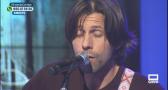 Patricio canta 'Morir en la orilla'