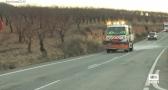 Los trabajos de conservación de carreteras frente a las heladas en la Sierra del Segura