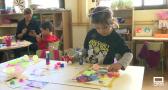 Alumnos de un colegio de Alcalá del Júcar conocen nuestra gastronomía con talleres de pintura